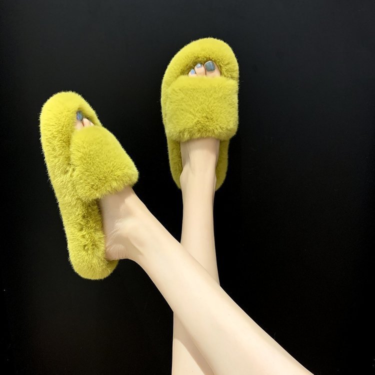 RIEL Slippers