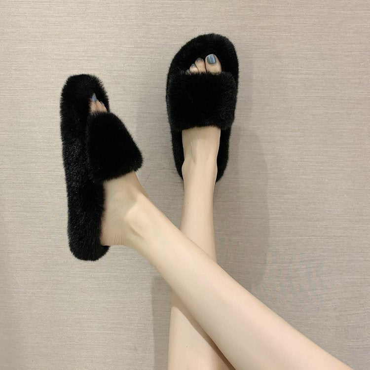 RIEL Slippers