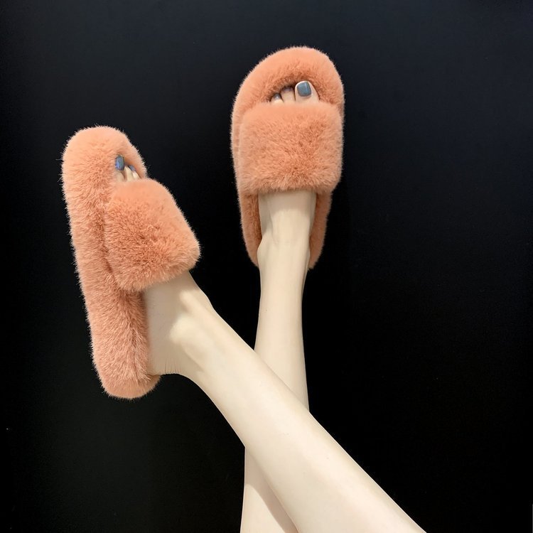 RIEL Slippers