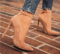 Katie Court Heels