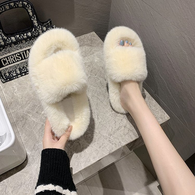 RIEL Slippers