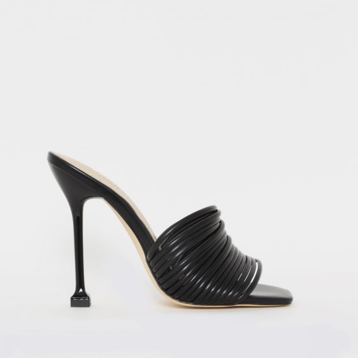 Kia Heels